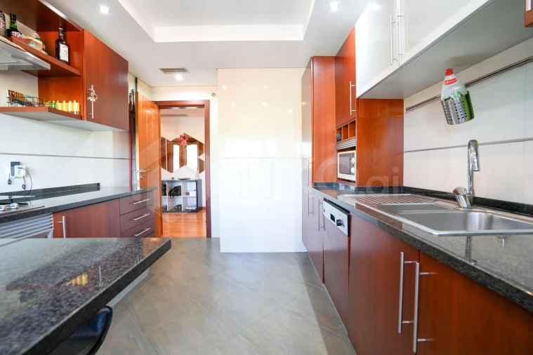 Apartamento T4 para Venda em Camarate, Unhos e Apelação Foto 10
