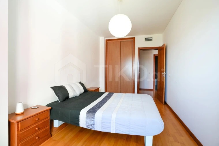 Apartamento T4 para Venda em Camarate, Unhos e Apelação Foto 13