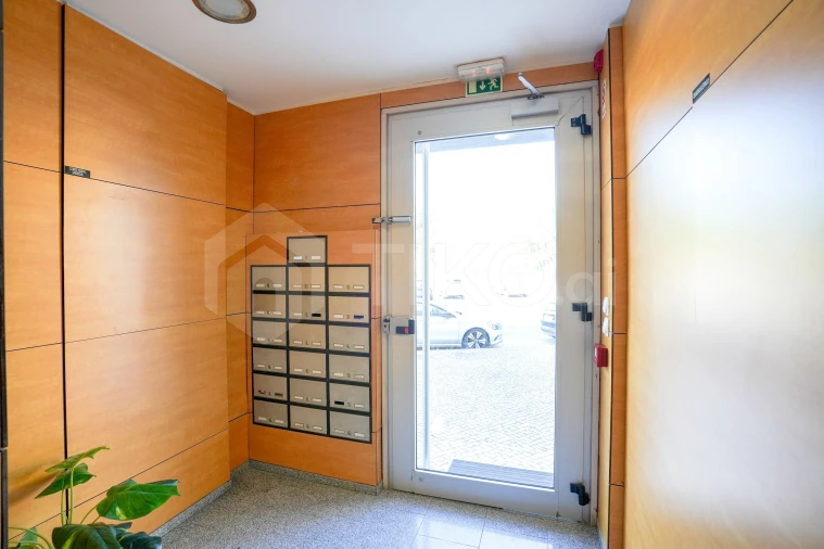 Apartamento T4 para Venda em Camarate, Unhos e Apelação Foto 35