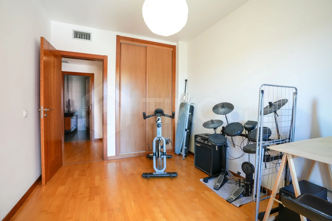 Apartamento T4 para Venda em Camarate, Unhos e Apelação Foto 25
