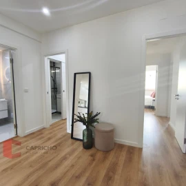 Apartamento T3 para Venda em Benfica