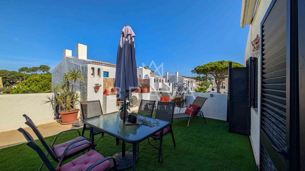 Apartamento T2 para Arrendamento em Quarteira Foto 15