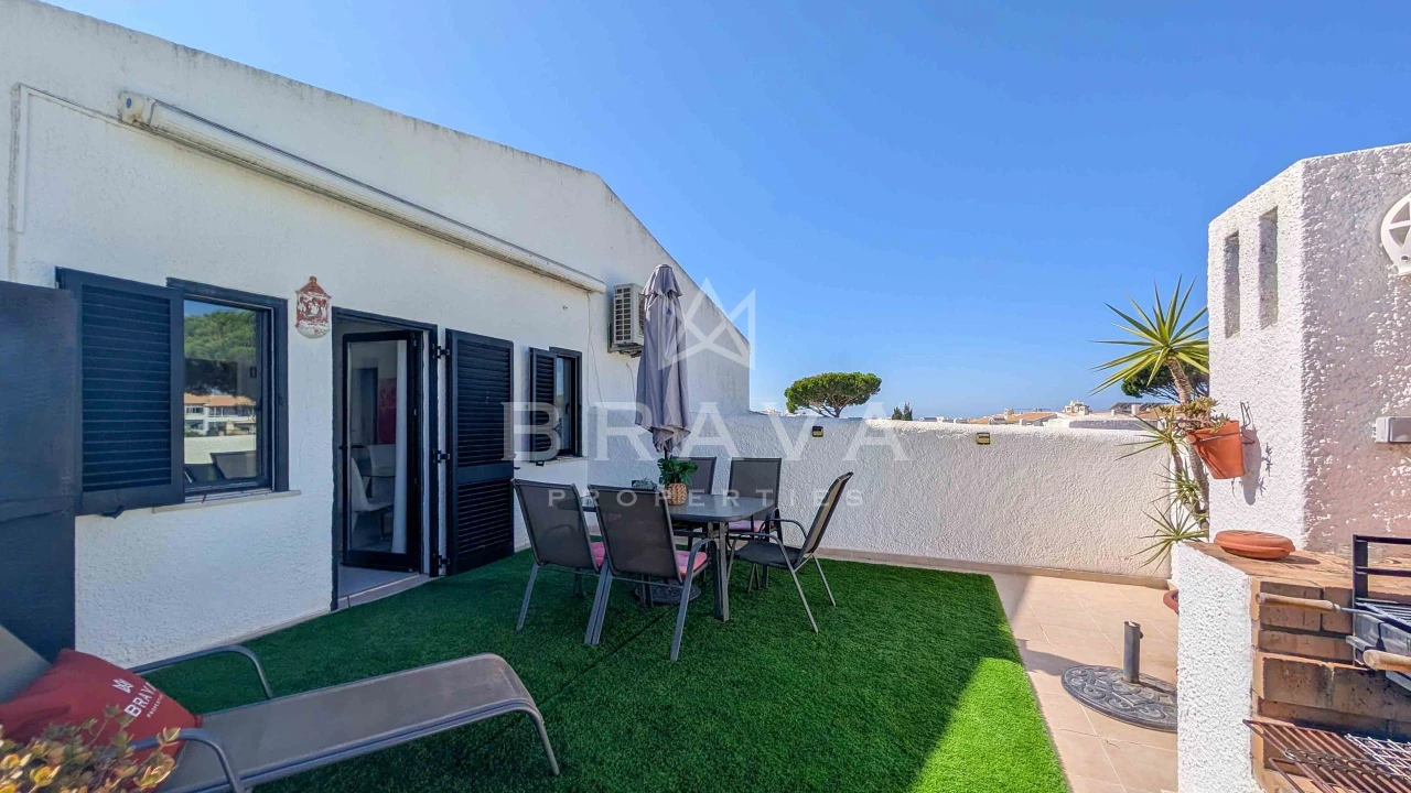 Apartamento T2 para Arrendamento em Quarteira Foto 34