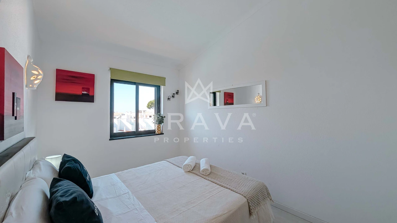 Apartamento T2 para Arrendamento em Quarteira Foto 23