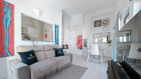 Apartamento T2 para Arrendamento em Quarteira