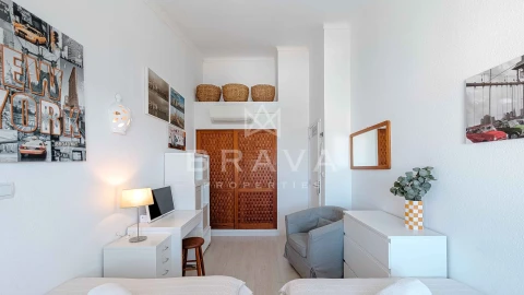 Apartamento T2 para Arrendamento em Quarteira