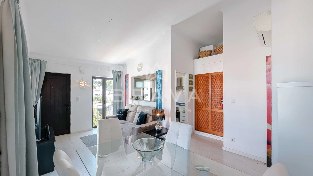 Apartamento T2 para Arrendamento em Quarteira Foto 11