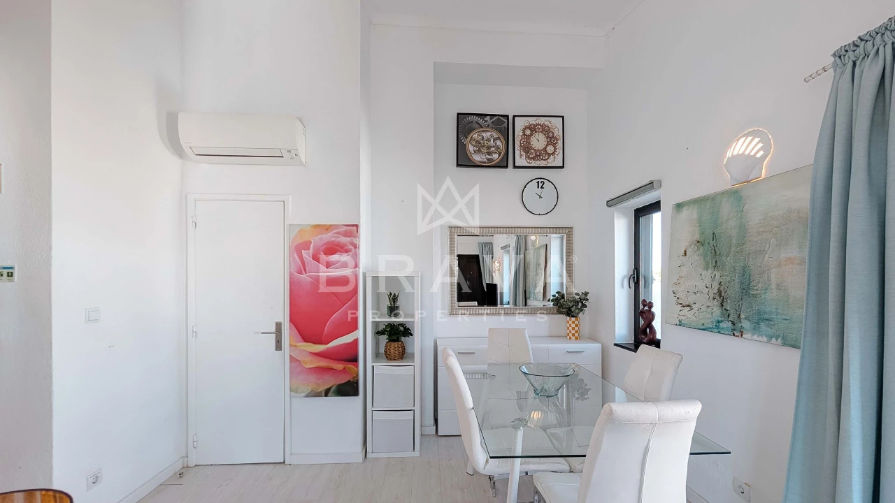 Apartamento T2 para Arrendamento em Quarteira Foto 14