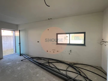 Moradia T3 para Venda em Atouguia da Baleia