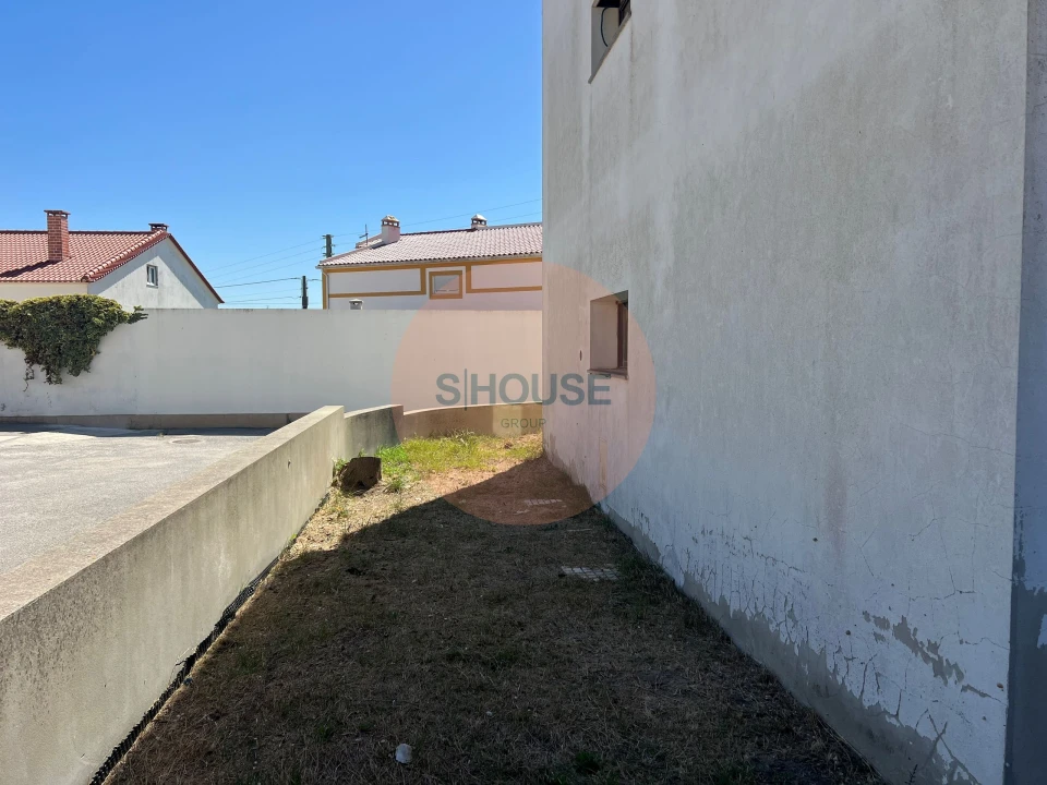 Moradia T3 para Venda em Atouguia da Baleia Foto 34