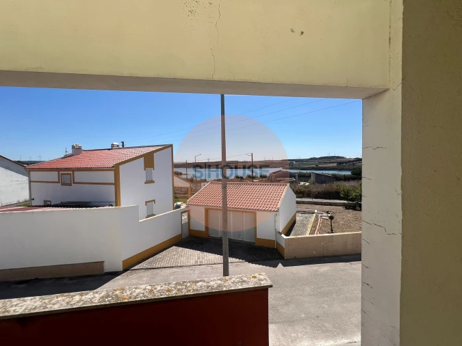 Moradia T3 para Venda em Atouguia da Baleia Foto 12