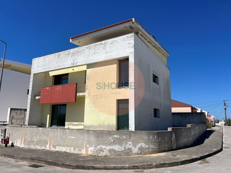 Moradia T3 para Venda em Atouguia da Baleia Foto 32
