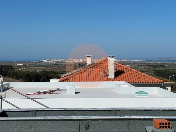 Moradia T4 para Venda em Ferrel Foto 33