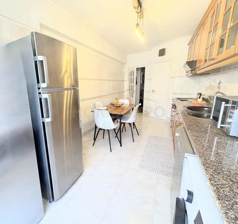 Apartamento T3 para Venda em Alverca do Ribatejo e Sobralinho Foto 4