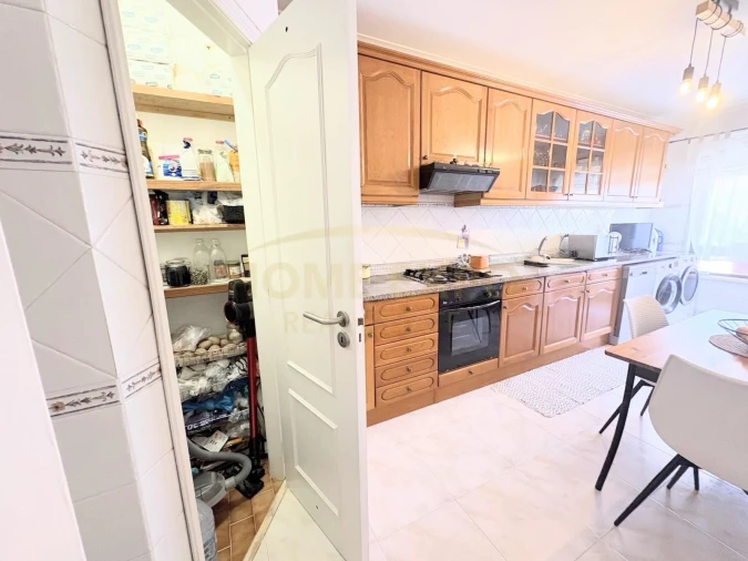 Apartamento T3 para Venda em Alverca do Ribatejo e Sobralinho Foto 3