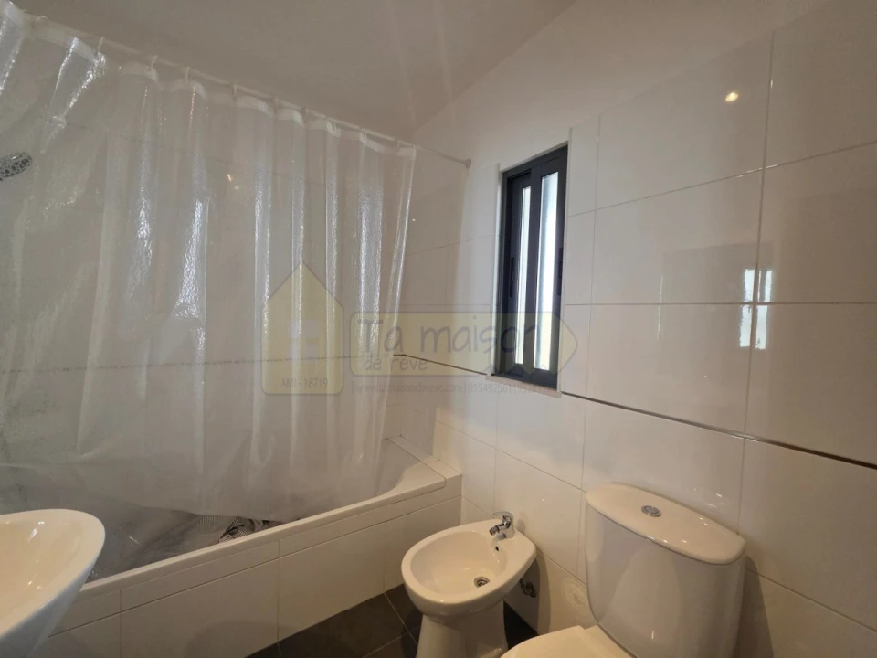 Apartamento T1 para Venda em Olhão Foto 9