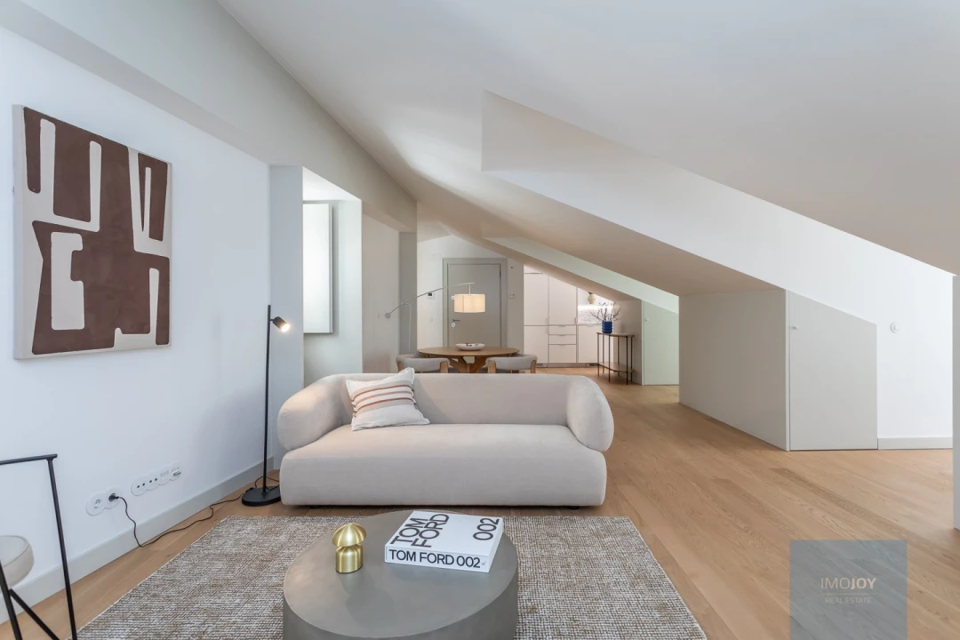 Apartamento T1 para Venda em Santa Maria Maior Foto 9