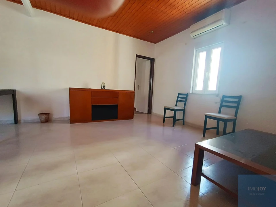Apartamento T2 para Venda em Algés, Linda-A-Velha e Cruz Quebrada-Dafundo Foto 4