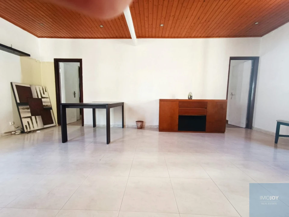 Apartamento T2 para Venda em Algés, Linda-A-Velha e Cruz Quebrada-Dafundo Foto 3