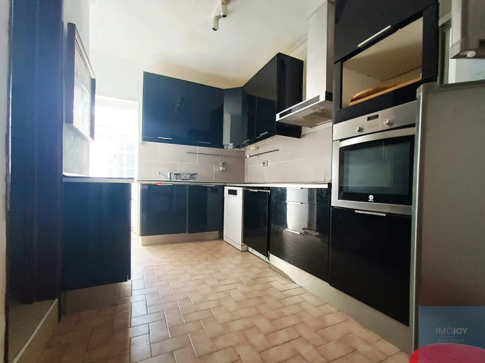 Apartamento T2 para Venda em Algés, Linda-A-Velha e Cruz Quebrada-Dafundo Foto 9