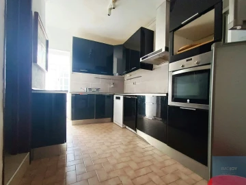Apartamento T2 para Venda em Algés, Linda-A-Velha e Cruz Quebrada-Dafundo