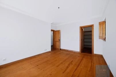 Moradia T5 para Arrendamento em Alcabideche
