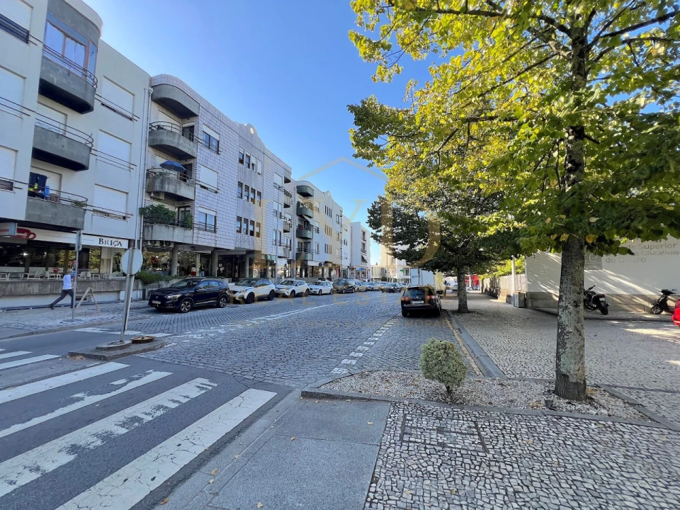 Loja para Venda em Penafiel Foto 9