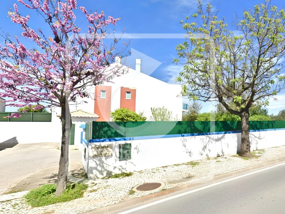 Moradia T3 para Venda em Ferreiras Foto 7