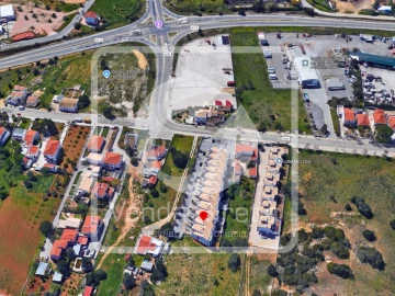Moradia T3 para Venda em Ferreiras