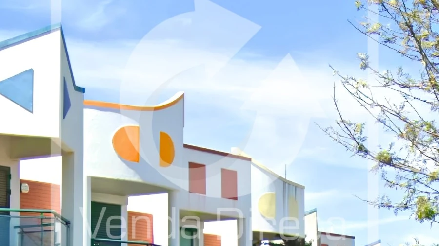 Moradia T3 para Venda em Ferreiras