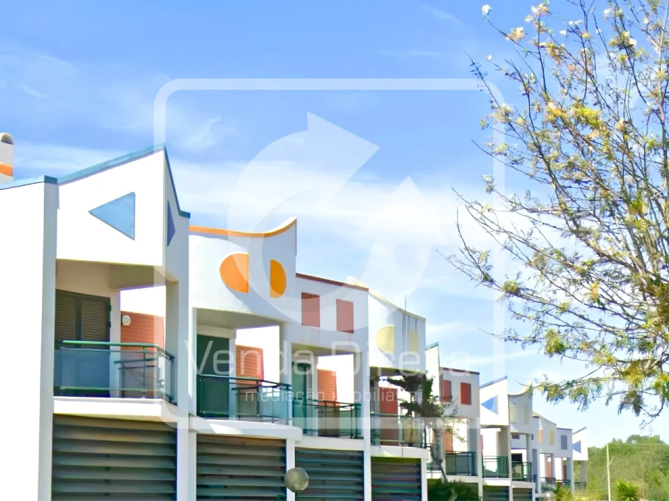 Moradia T3 para Venda em Ferreiras Foto 5