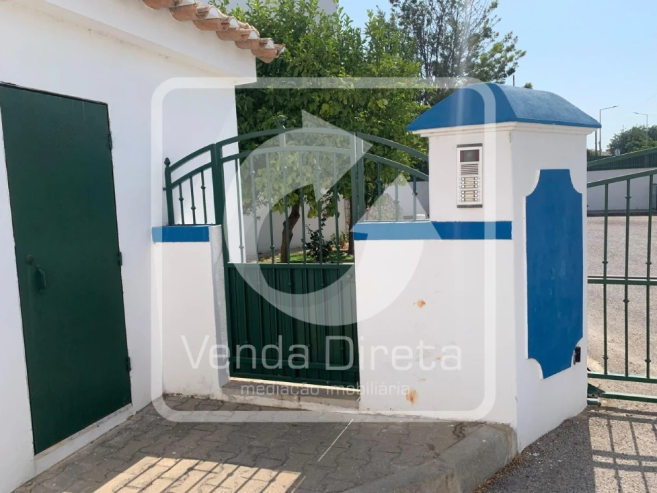 Moradia T3 para Venda em Ferreiras Foto 8