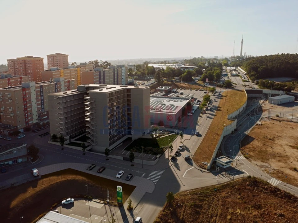 Apartamento T1 para Venda em Vilar de Andorinho Foto 2
