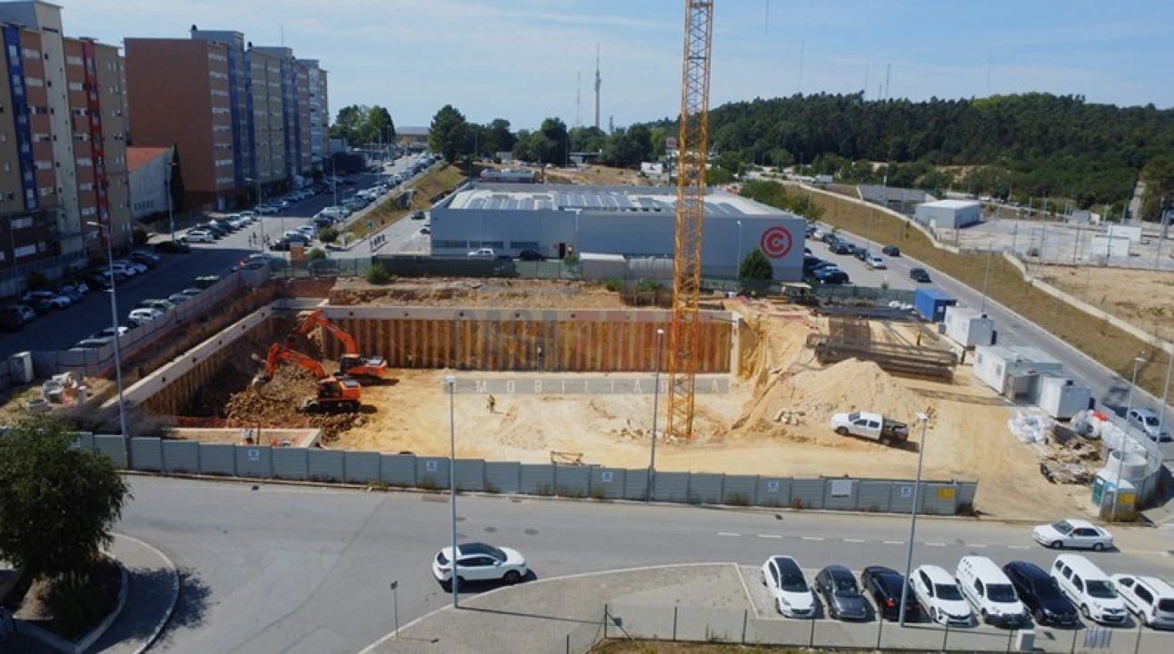 Apartamento T1 para Venda em Vilar de Andorinho Foto 14