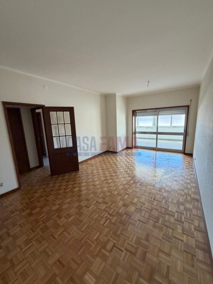 Apartamento T3 para Venda em Santo Tirso, Couto (Santa Cristina e São Miguel) e Burgães Foto 3