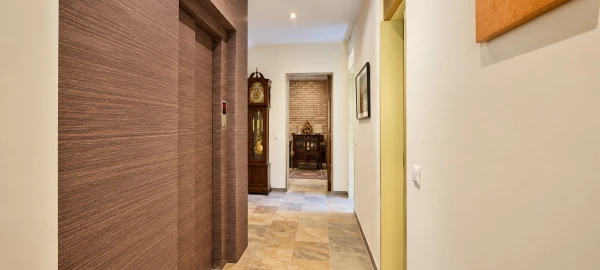 Moradia T6 para Venda em Santo Antonio dos Olivais