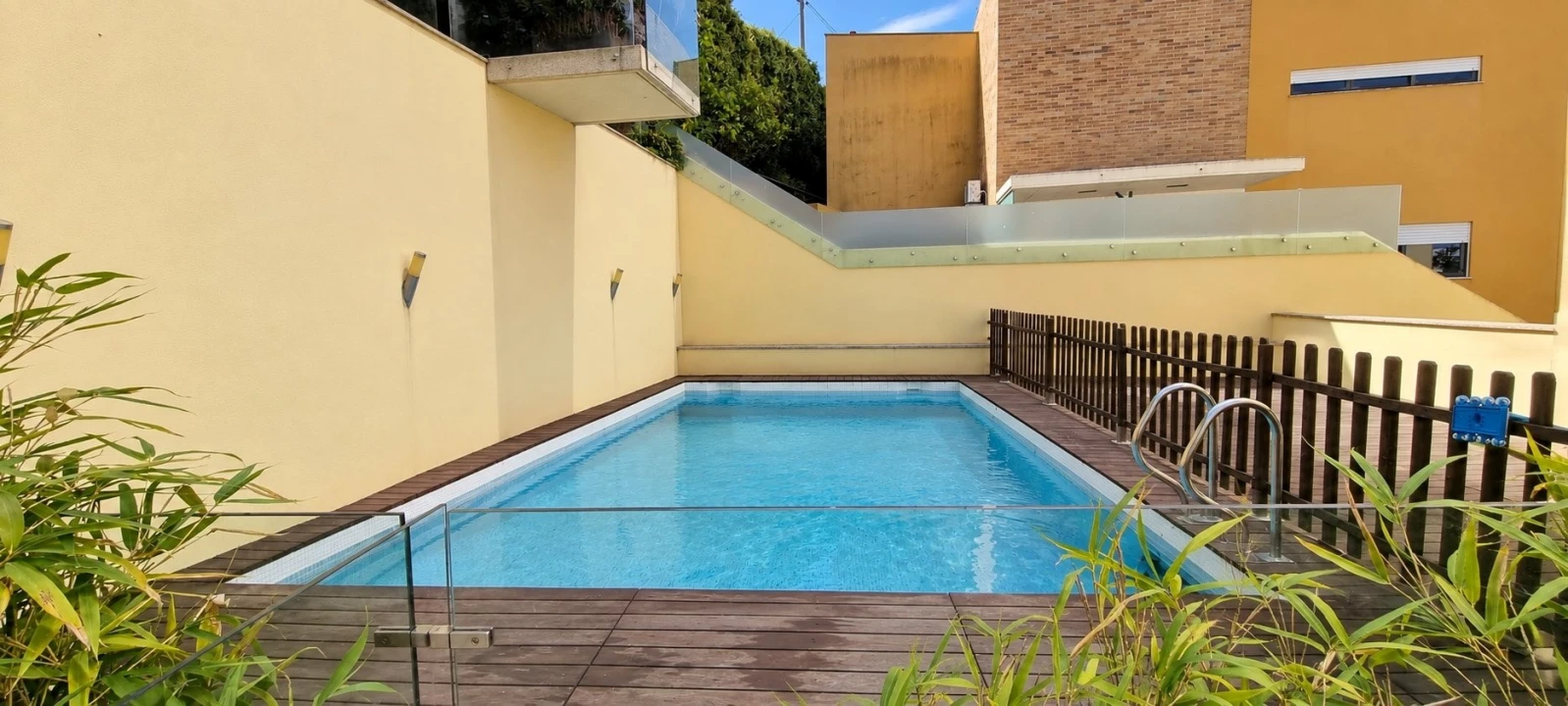 Moradia T6 para Venda em Santo Antonio dos Olivais Foto 5