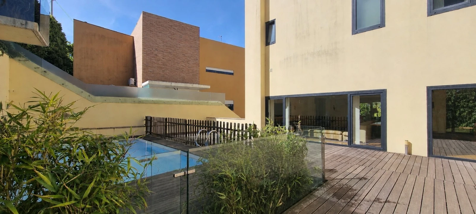 Moradia T6 para Venda em Santo Antonio dos Olivais Foto 10