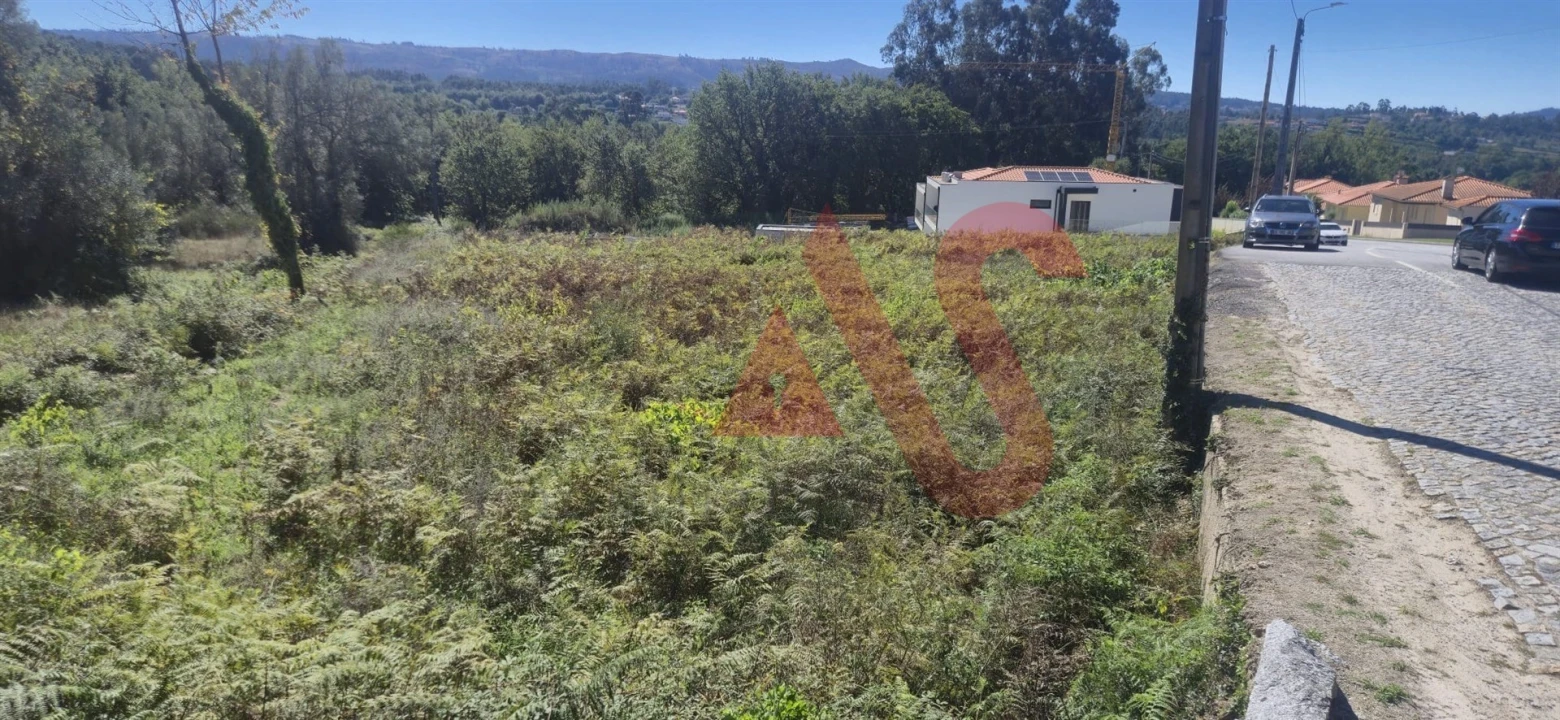 Terreno para Venda em Estorãos Foto 3