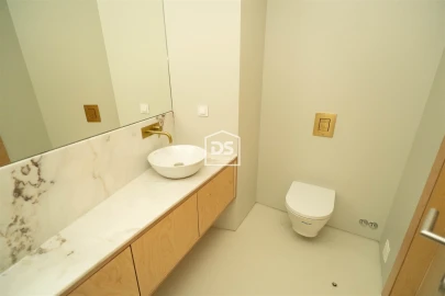 Apartamento T4 para Venda em Leiria, Pousos, Barreira e Cortes