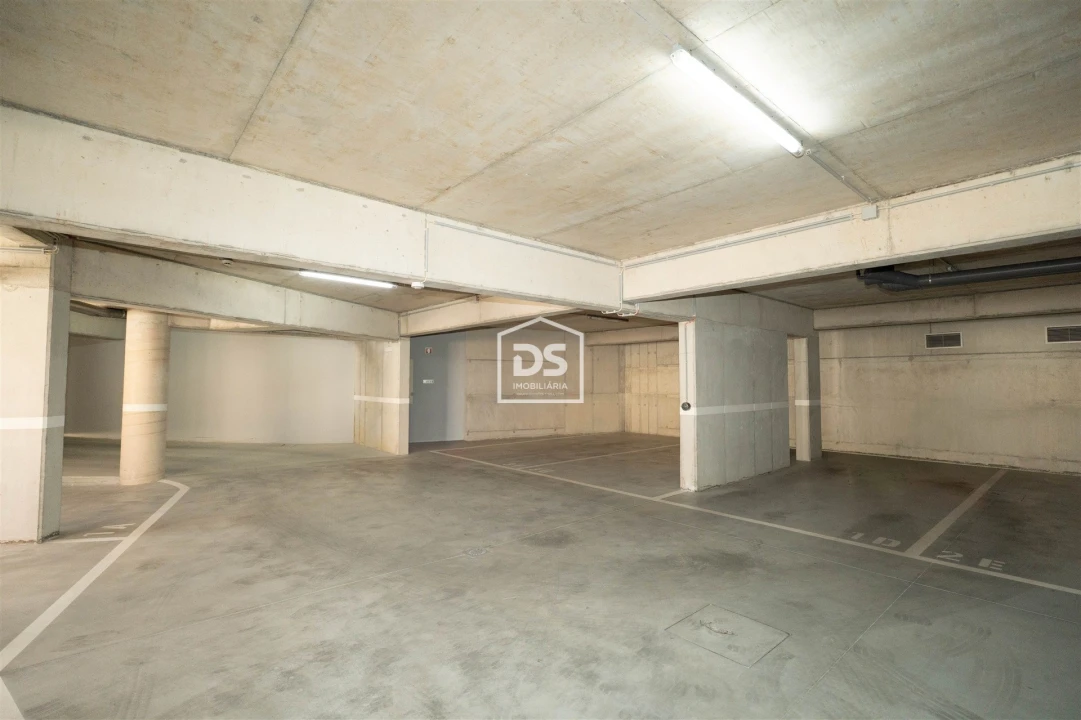 Apartamento T4 para Venda em Leiria, Pousos, Barreira e Cortes Foto 30