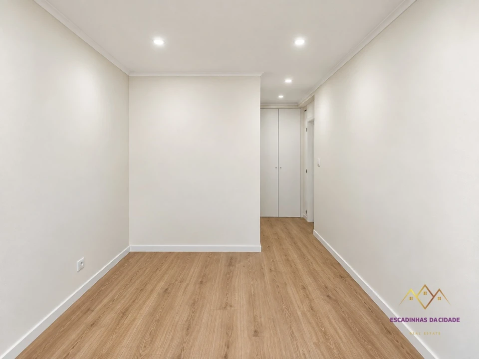 Apartamento T3 para Venda em Venteira Foto 13