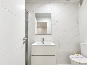 Apartamento T3 para Venda em Venteira