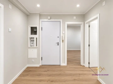 Apartamento T3 para Venda em Venteira