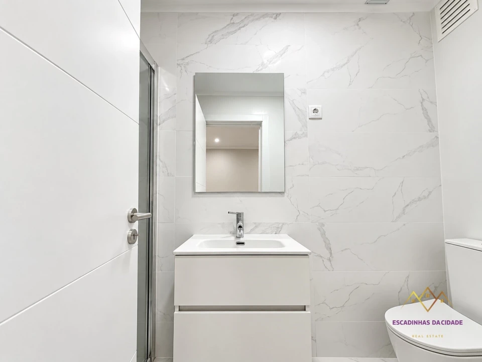 Apartamento T3 para Venda em Venteira Foto 15