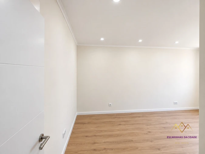 Apartamento T3 para Venda em Venteira Foto 20
