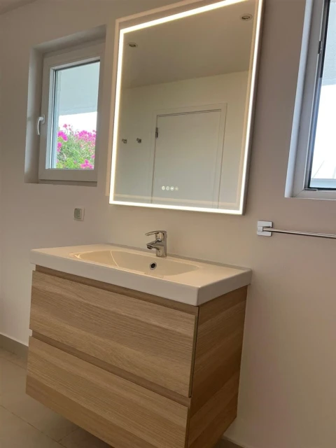 Moradia T4 para Venda em Carcavelos e Parede