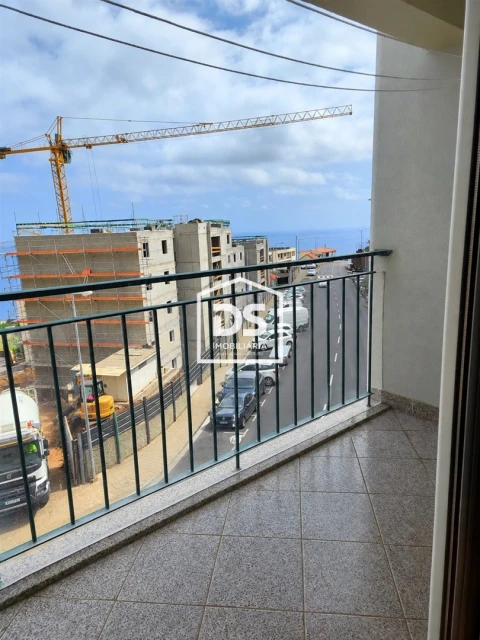 Apartamento T1 para Arrendamento em Caniço