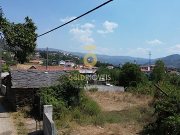 Moradia T4 para Venda em Nespereira