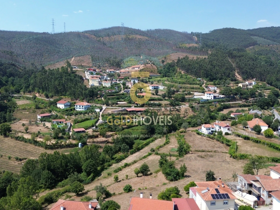Moradia T4 para Venda em Nespereira Foto 8
